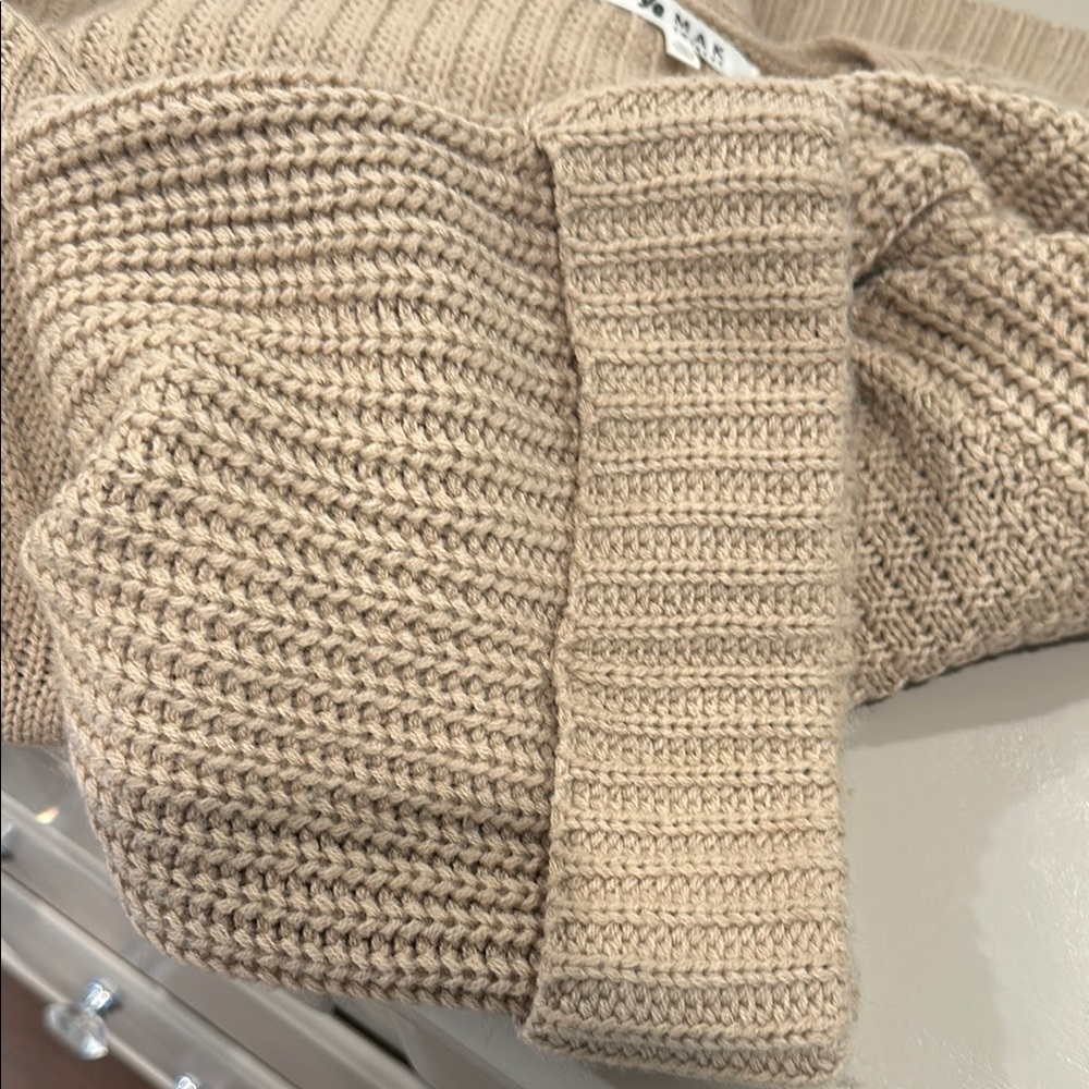 Elegant V-Neck Cable Knit Sweater in Tan - Picture 9 of 13